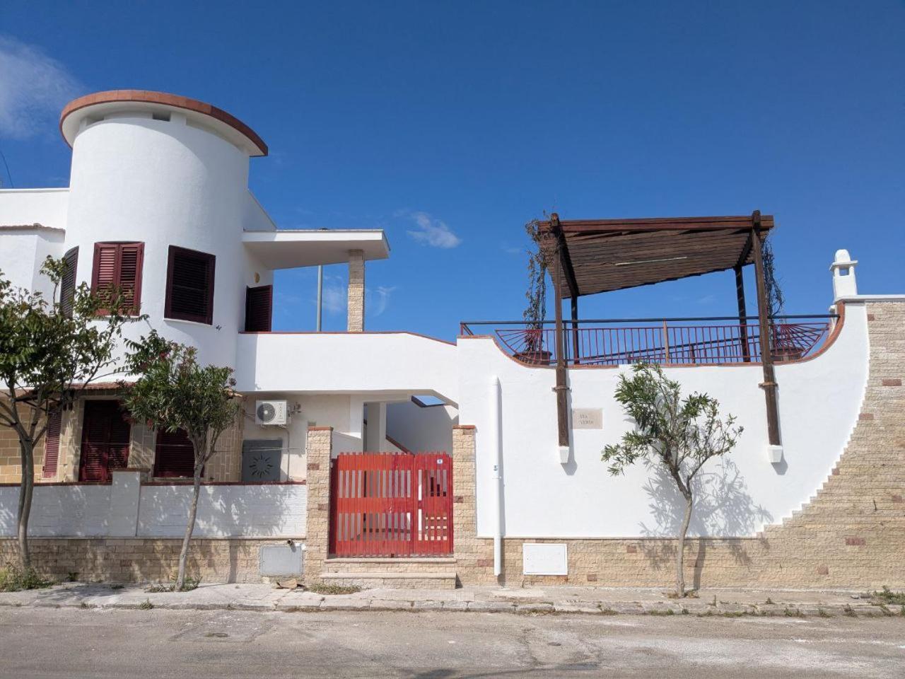 La Nave - Fronte Mare Villa San Foca Exterior photo