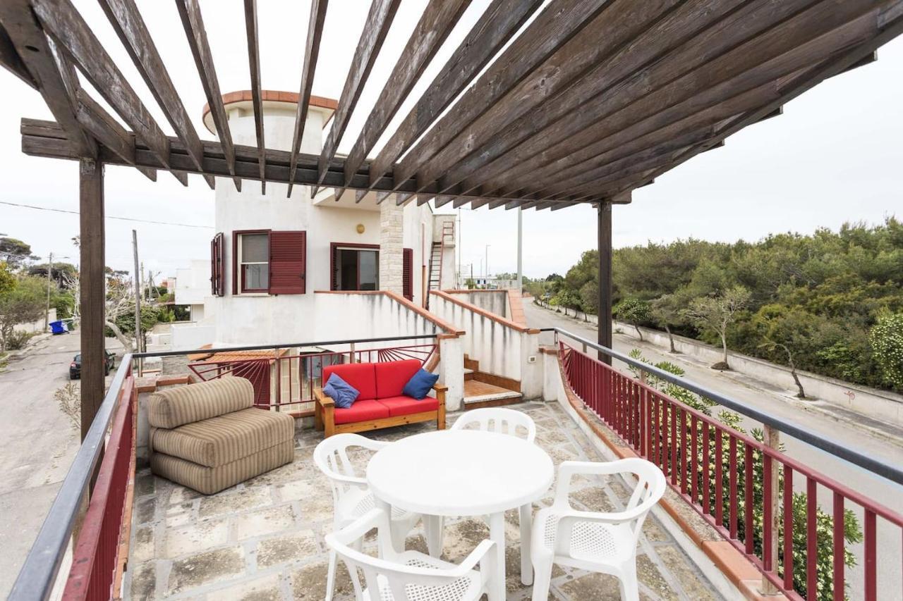 La Nave - Fronte Mare Villa San Foca Exterior photo